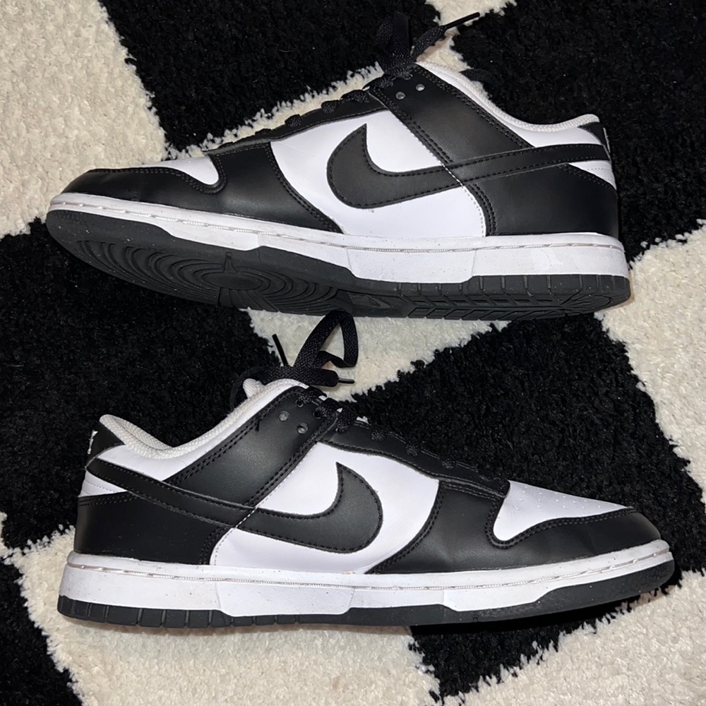 Nike Panda Dunks